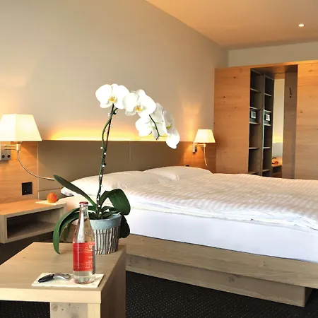 Western Rebstock Szálloda 3*